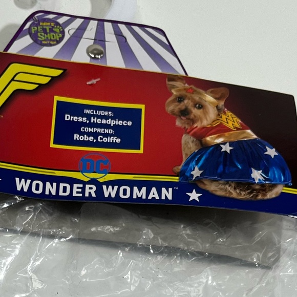 Wonder Woman dog costume - Picture 3 of 4